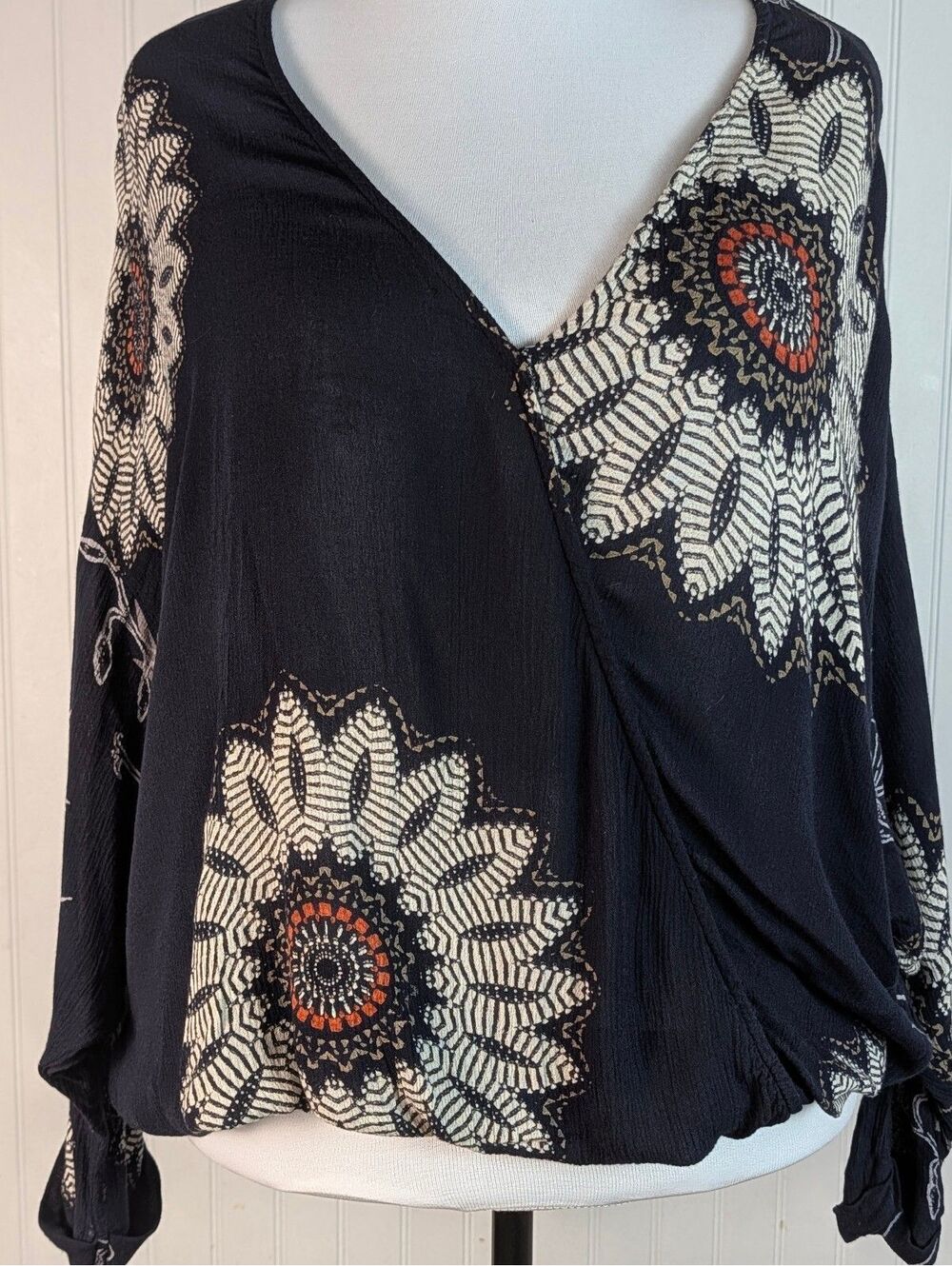 Desigual Black Floral Print V-Neck Blouse Medium